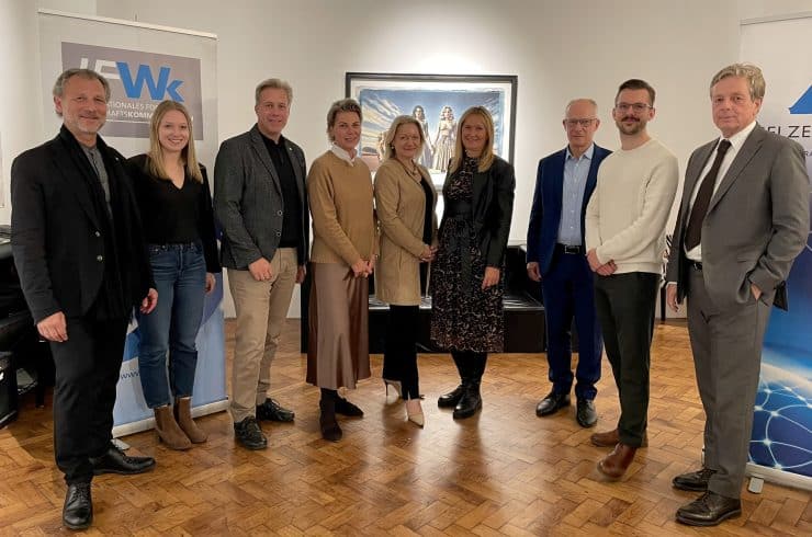 Rudolf Melzer, Miriam Fend, Klaus Schmid, Susanna Janovsky, Isabella Mader, Doris Pokorny, Klaus Höglinger, Gerald Kührer und Wilhelm Milchrahm © Melzer PR